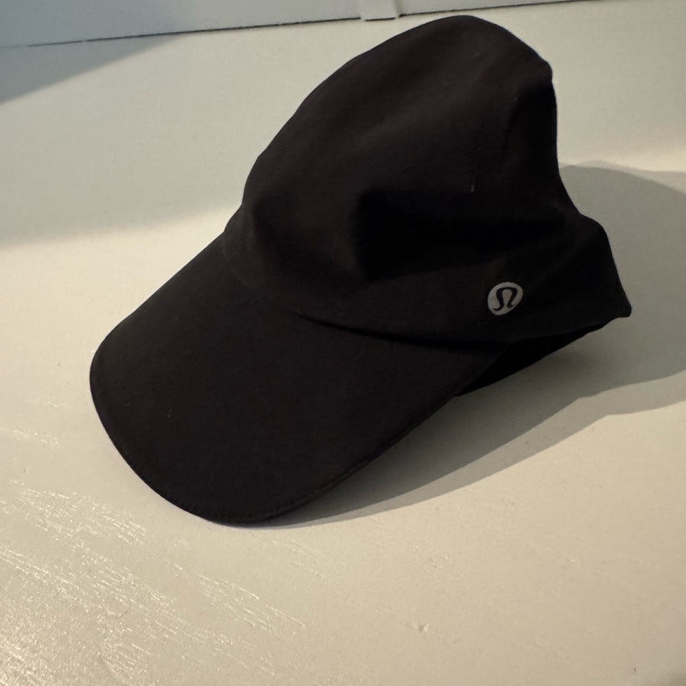 lululemon athletica Dark Cap